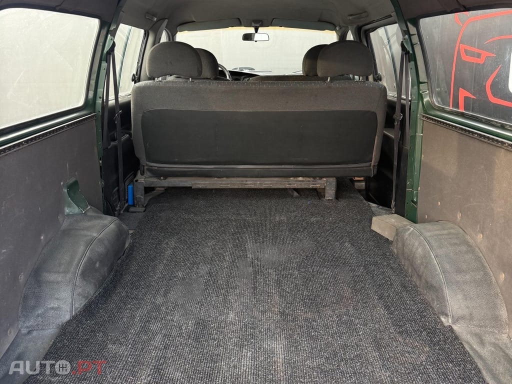 Hyundai H-1 2.5