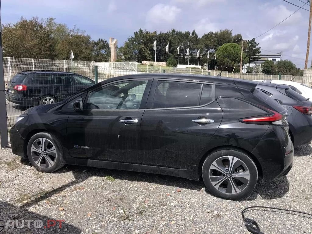 Nissan Leaf Tekna Two Tone+ProPilot Park