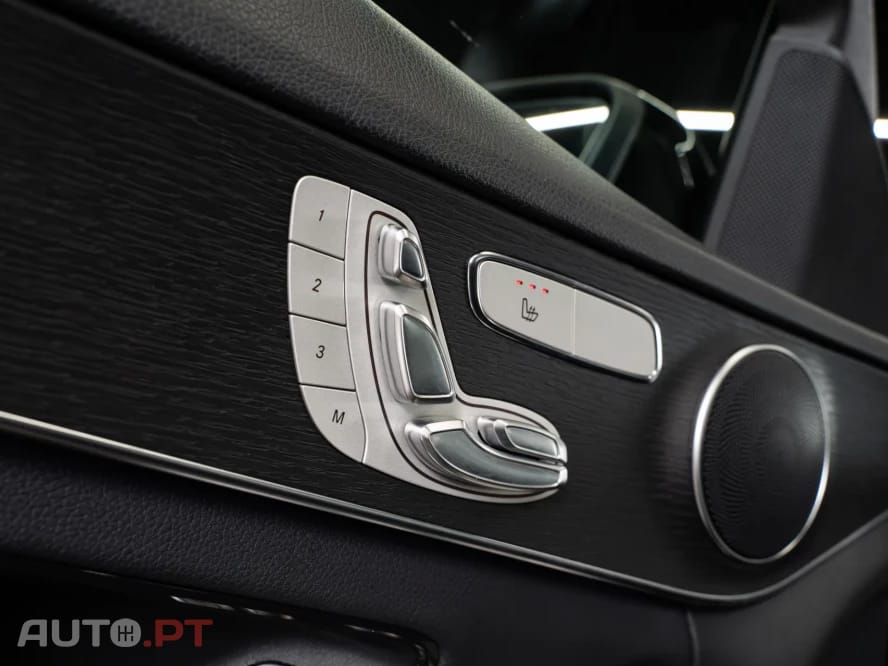 Mercedes-Benz C 300 e AMG Line