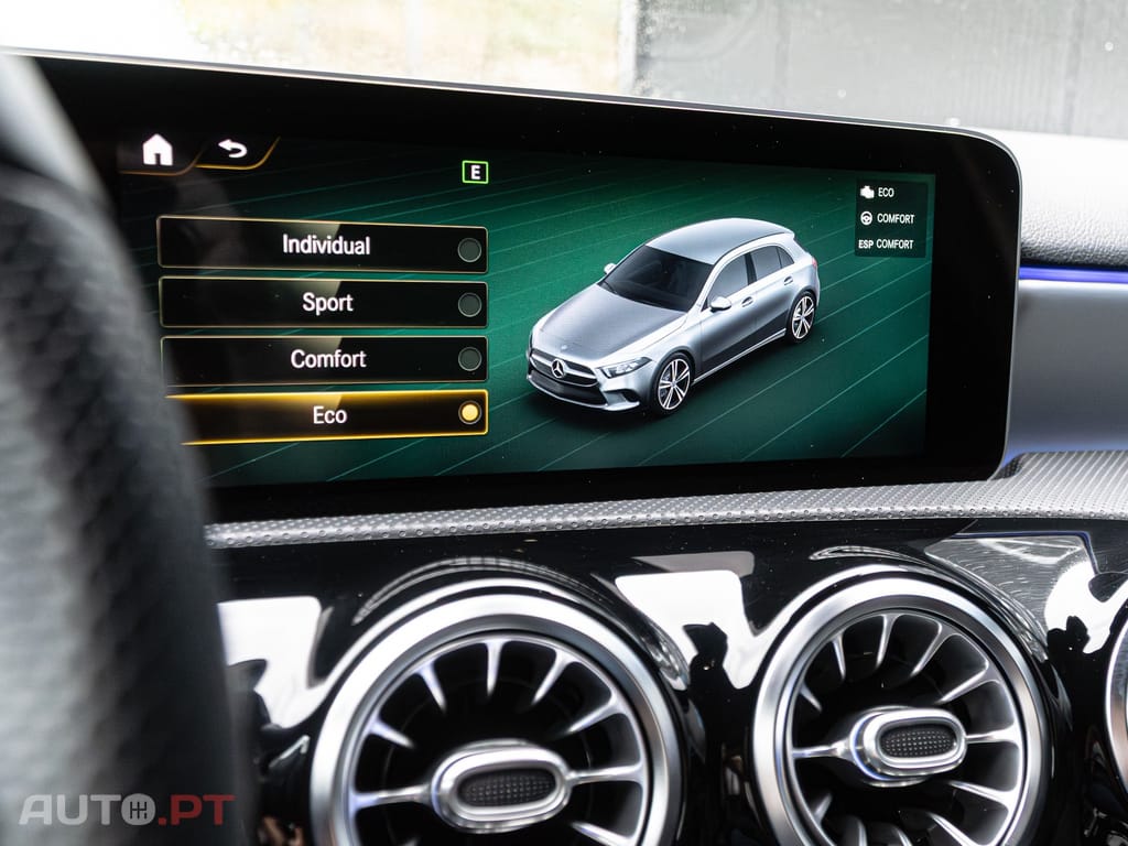 Mercedes-Benz A 180 d AMG Line PACK NIGHT