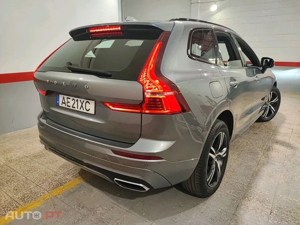 Volvo XC60 2.0 B4 R-Design Geartronic