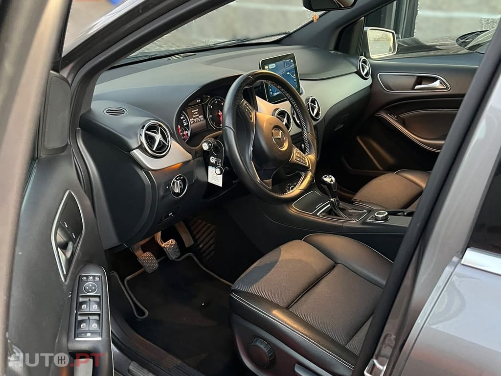 Mercedes-Benz B 200 D URBAN
