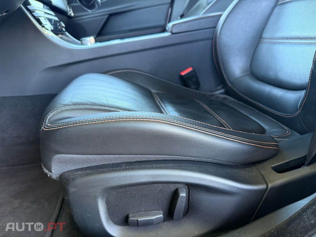 Jaguar XE 2.0 D Prestige Aut.