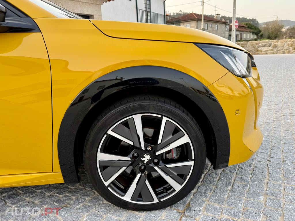 Peugeot 208 1.2 PureTech GT