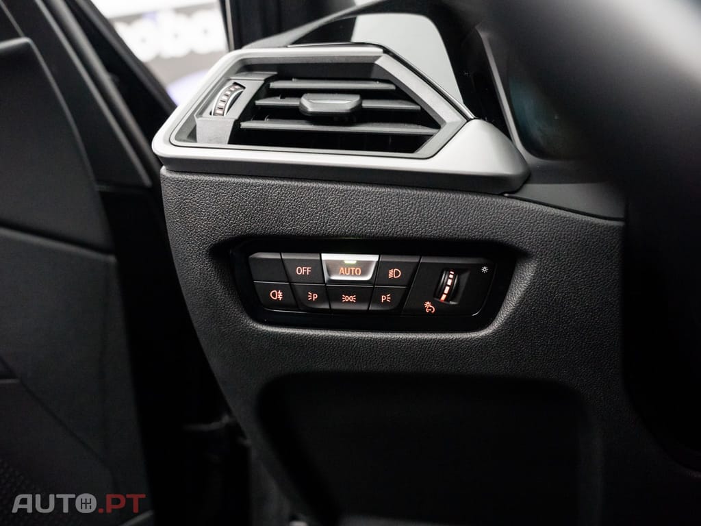 BMW 320 e Touring Corporate Edition Auto