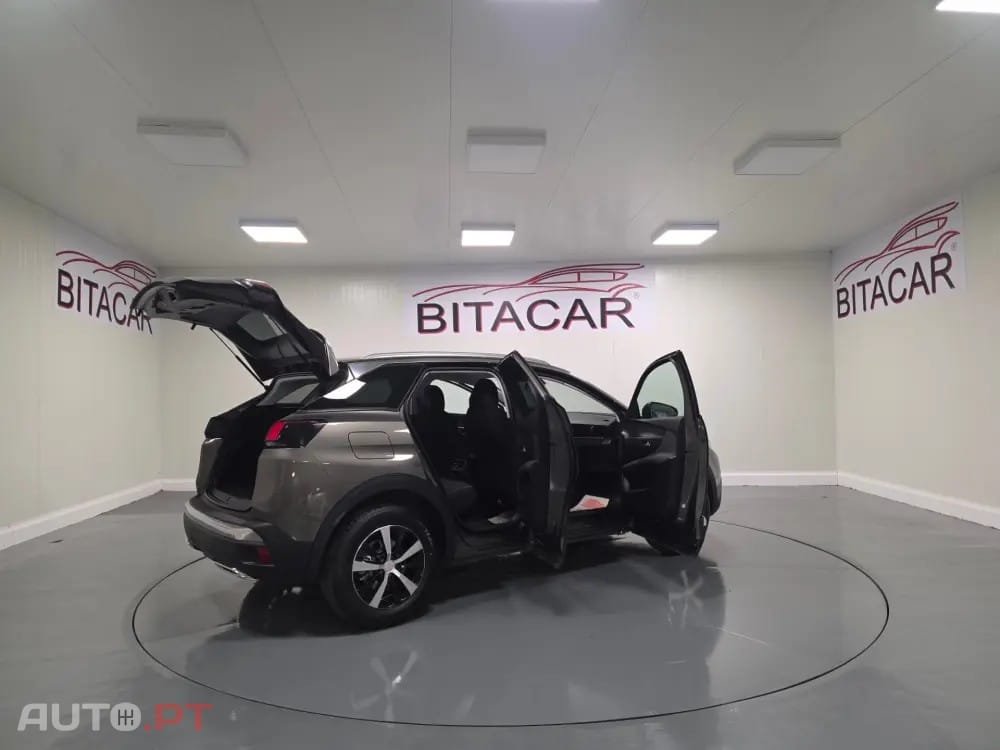 Peugeot 3008 1.5 BLUEHDI ACTIVE