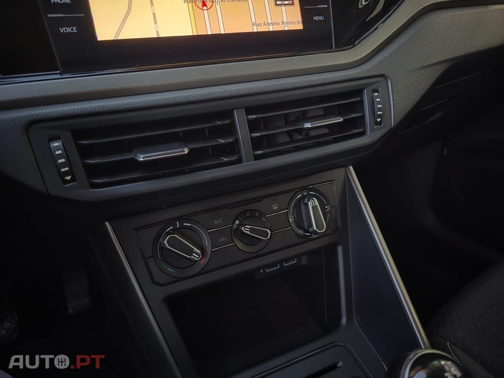 Volkswagen Polo 1.0 Confortline Nav