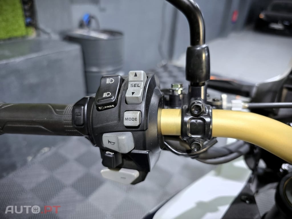 Honda Africa Twin CRF 1000 DCT Adventure Sports 30th Anniversary