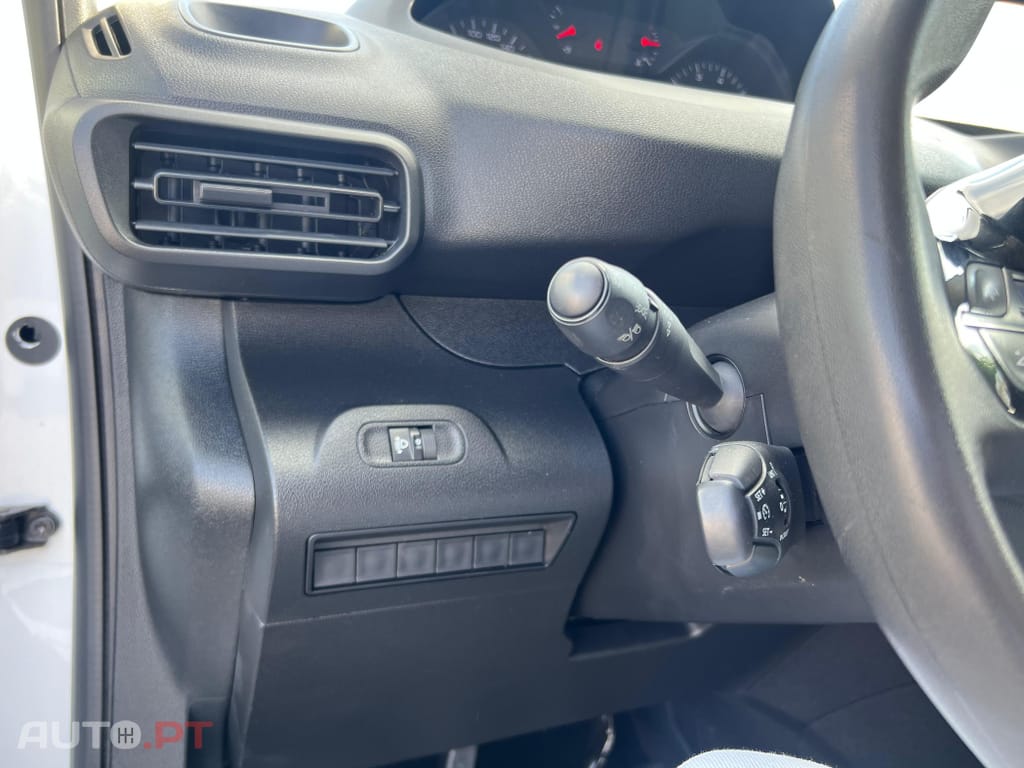 Peugeot Partner 1.5 BlueHDi Premium Standard