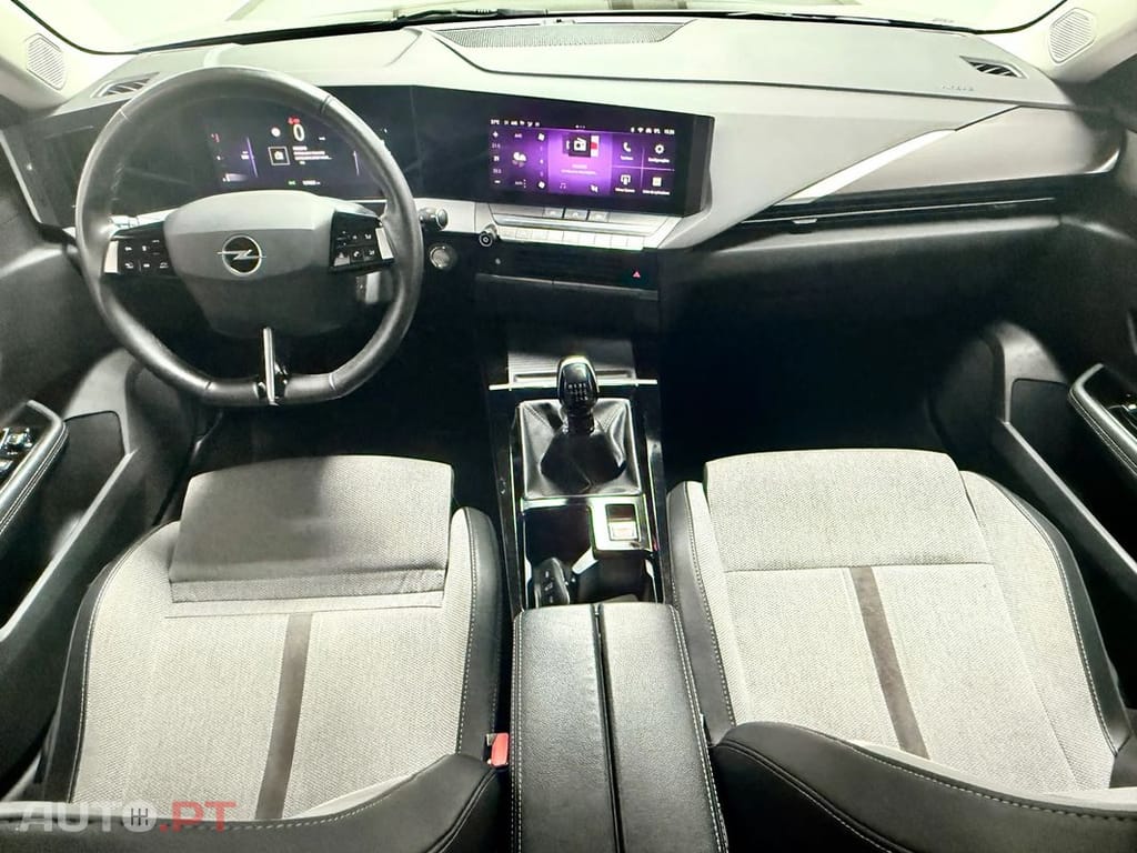 Opel Astra 1.5 D Elegance