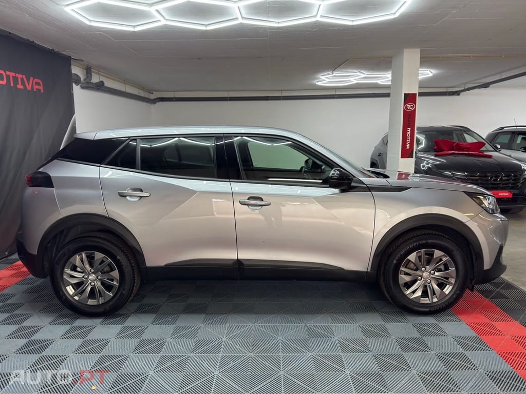 Peugeot 2008 1.2 PureTech Active Pack EAT8