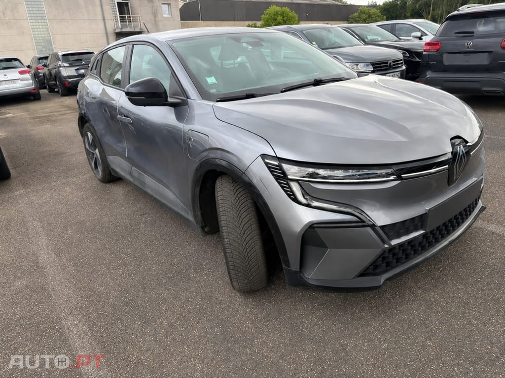 Renault Mégane E-Tech EV60 220hp optimum charge Equilibre