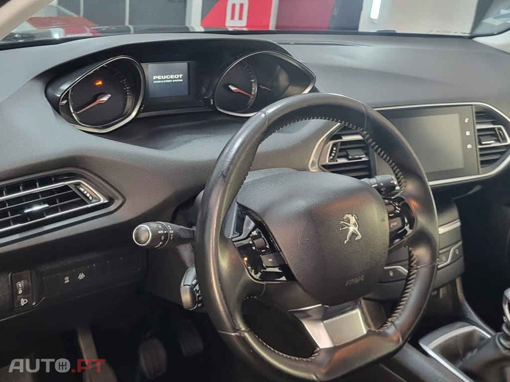 Peugeot 308 SW 1.5 BlueHDi Business Line