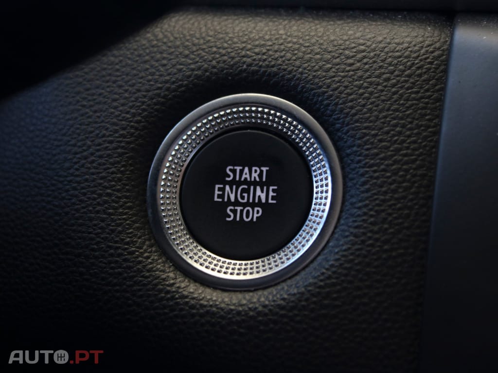 Renault Captur Outro