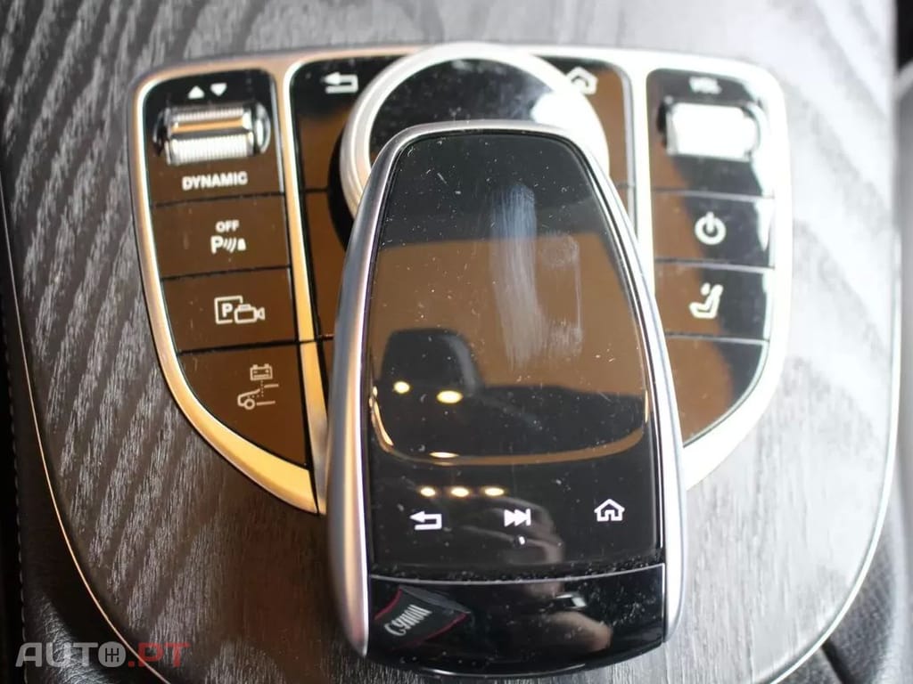 Mercedes-Benz E 300 de AMG Line