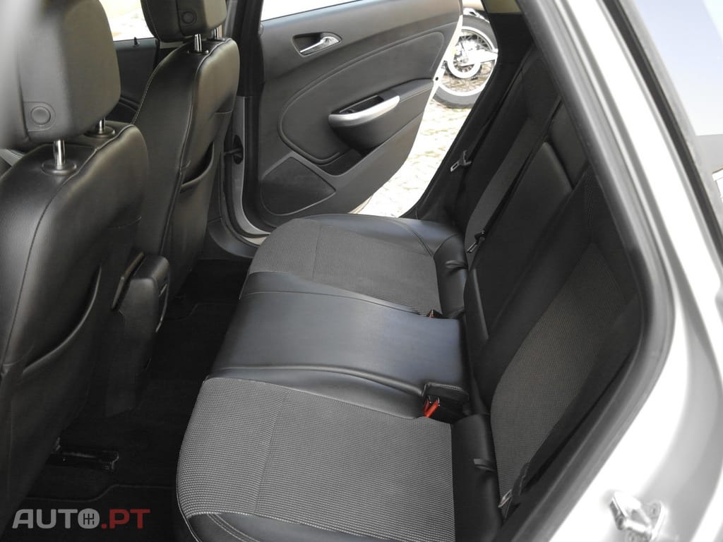 Opel Astra Sports Tourer 1.7 CDTi Cosmo