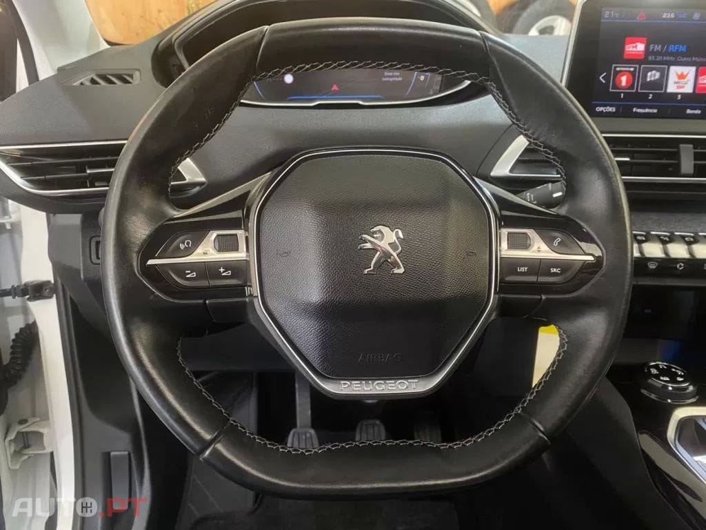Peugeot 3008 1.2 PureTech Allure