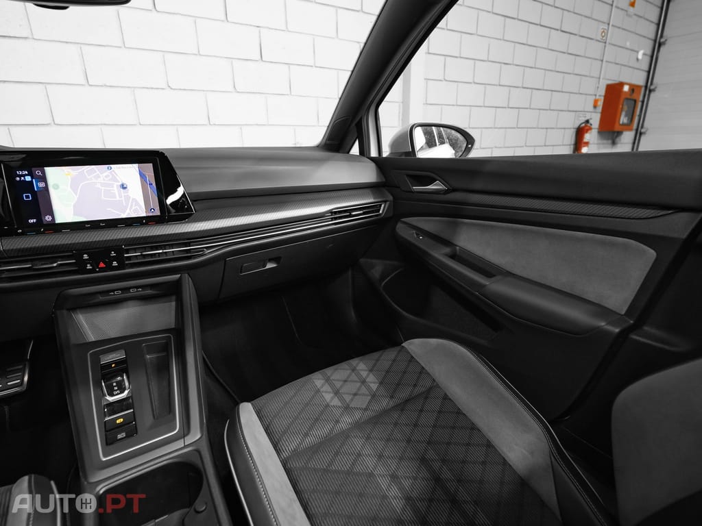 Volkswagen Golf Variant 2.0 TDi R-Line DSG