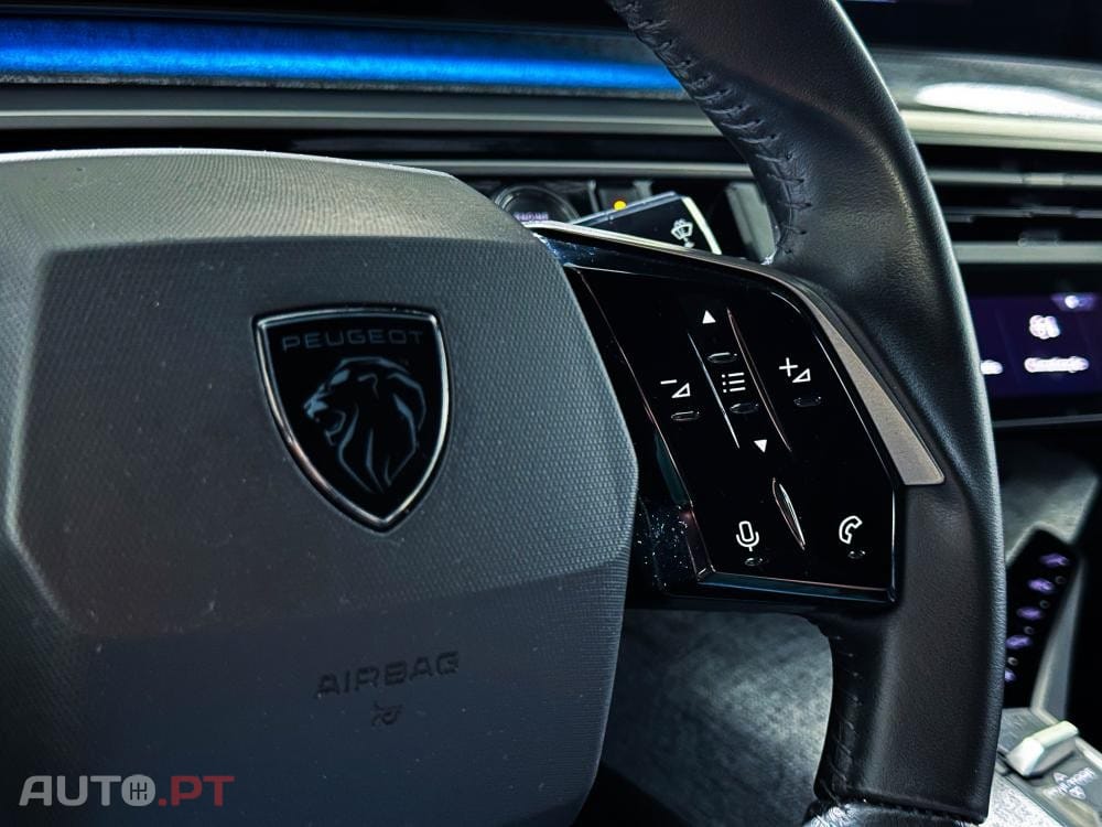 Peugeot 3008 1.2 Hybrid Allure e-DCS6