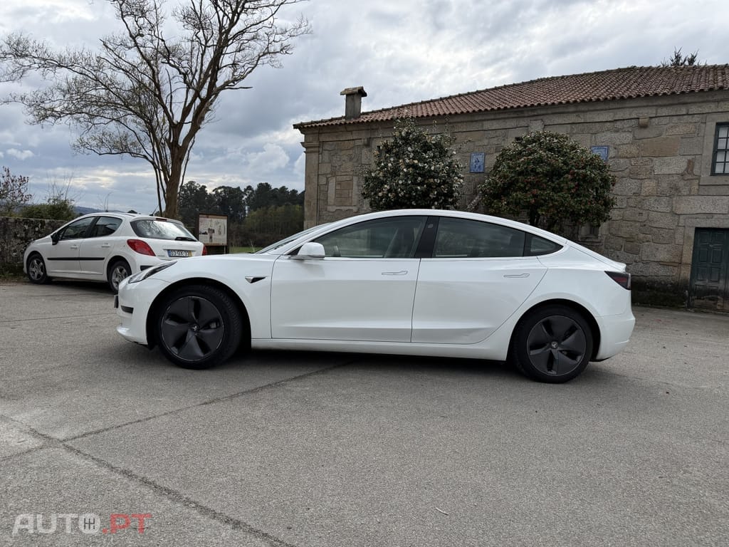Tesla Model 3 Long Range AWD Dual Motor