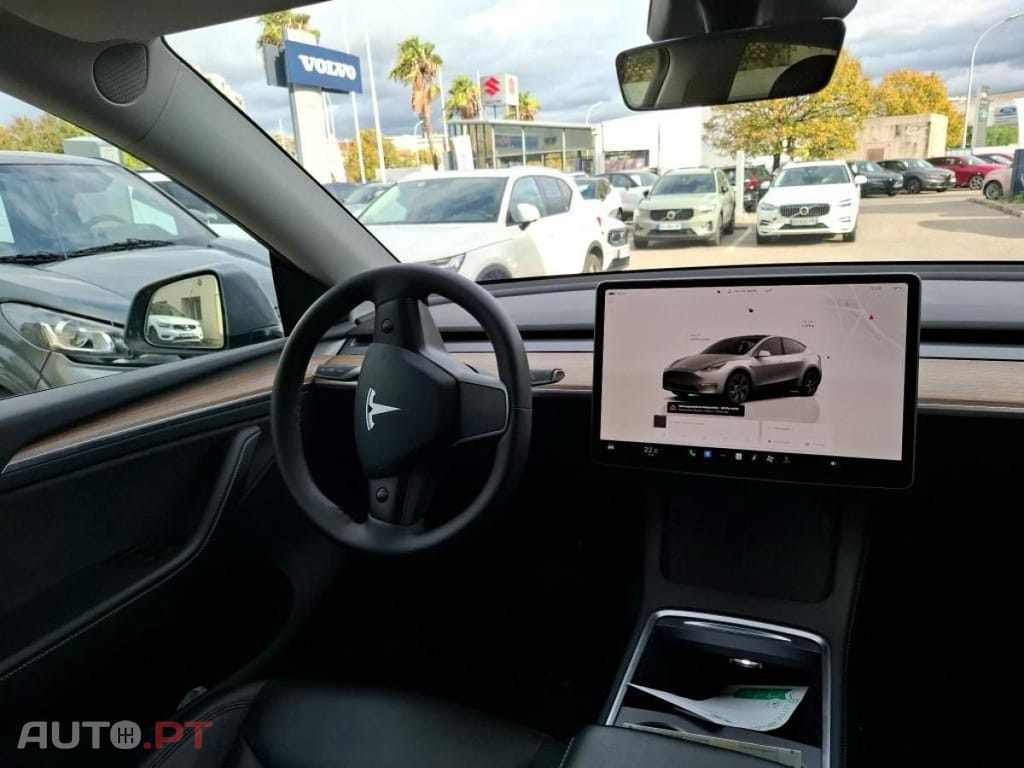 Tesla Model Y Long Range Tração Integral
