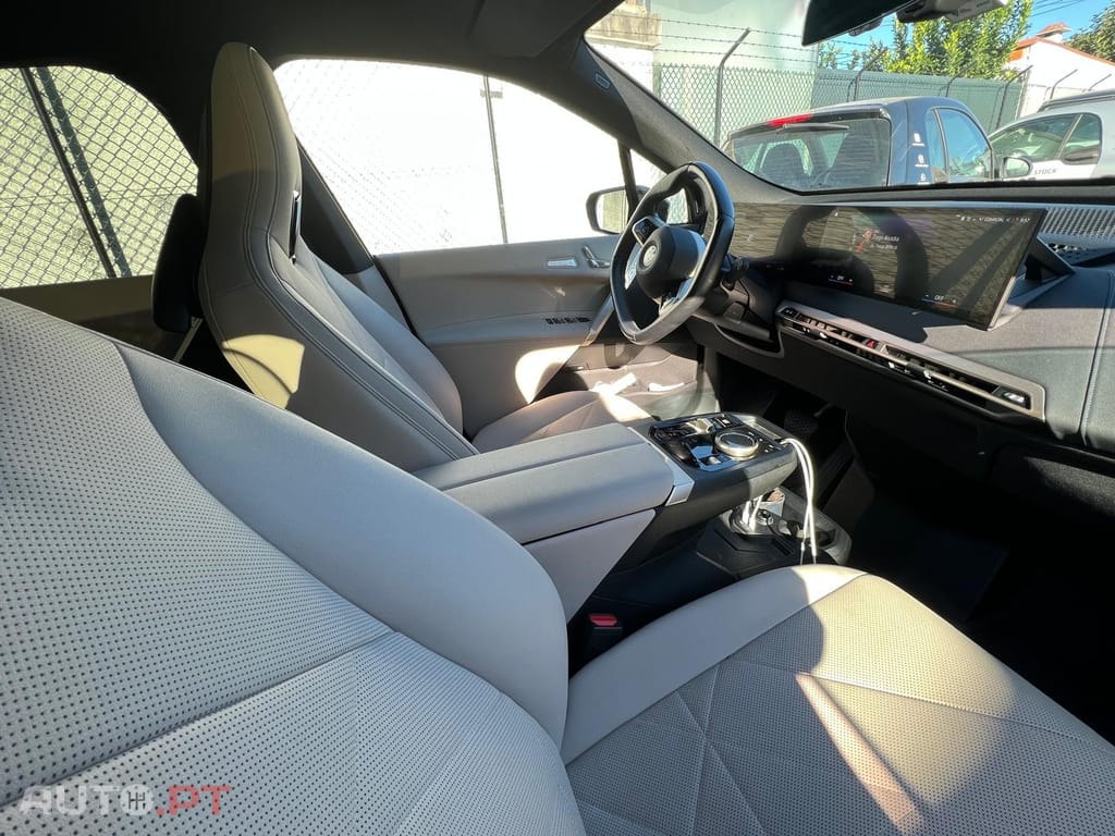 BMW iX xDrive50