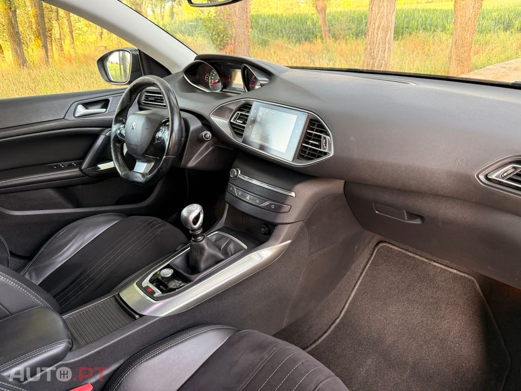 Peugeot 308 SW 1.6 BlueHDi Allure
