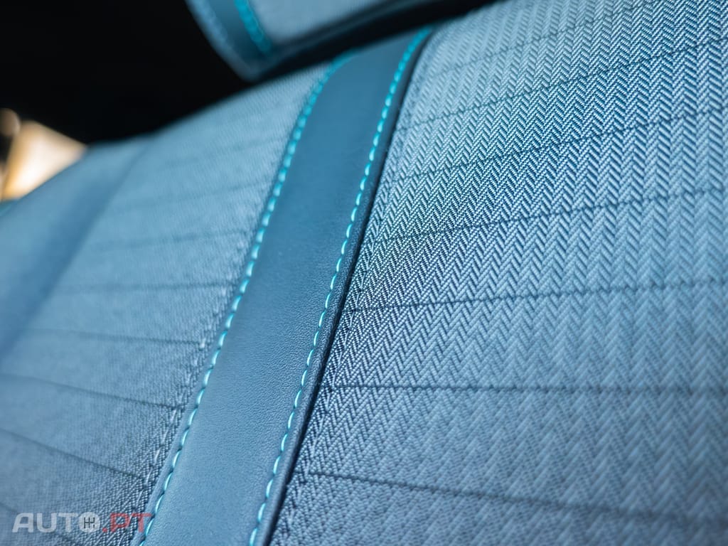 Peugeot 2008 1.2 PureTech Allure Pack EAT8