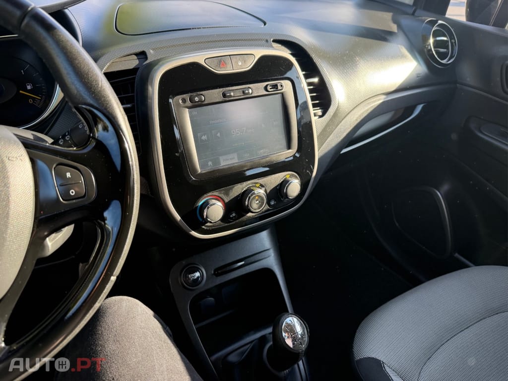 Renault Captur 0.9 TCE Sport