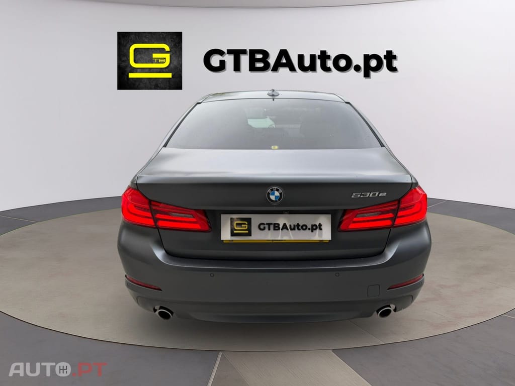 BMW 530 iPERFORMANCE