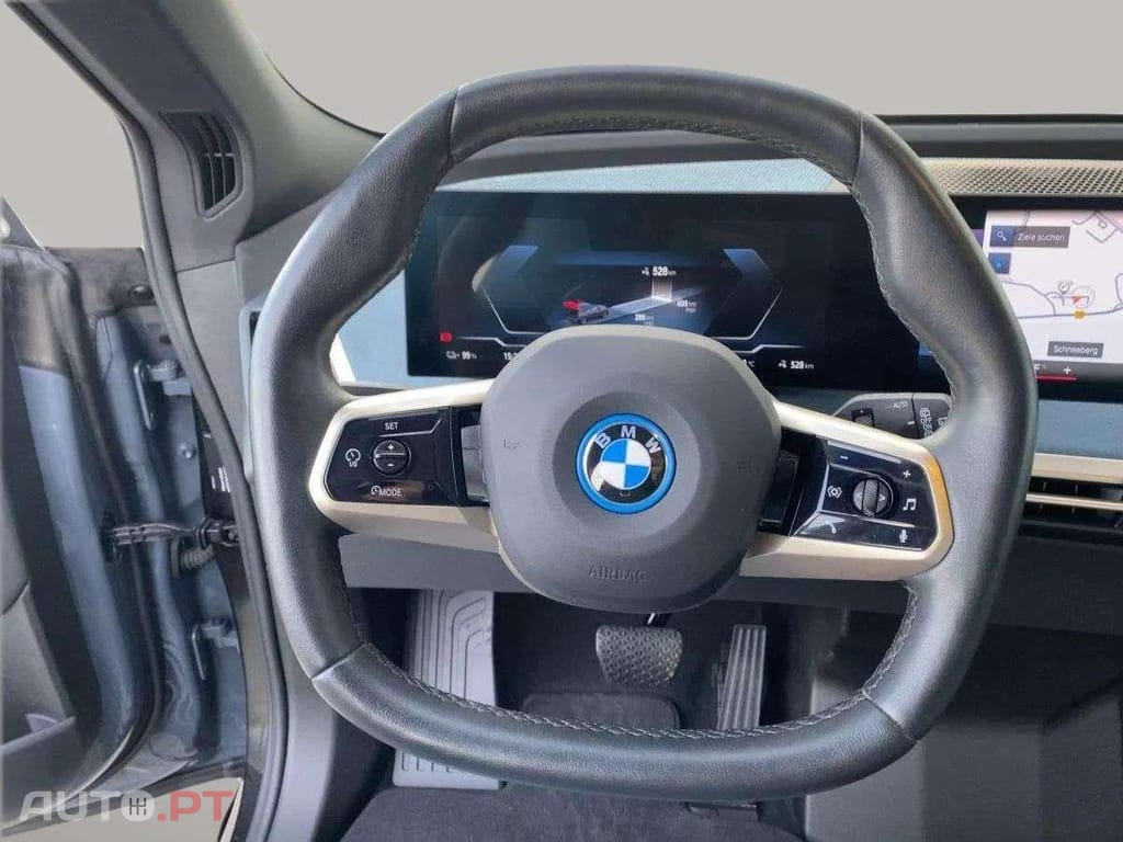 BMW iX xDrive50 I.V.A DEDUTÍVEL 