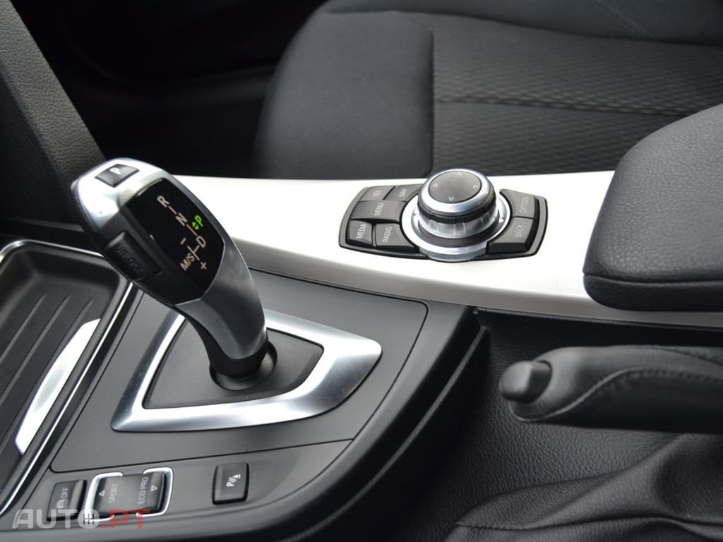 BMW 320 d Touring Auto Line Luxury