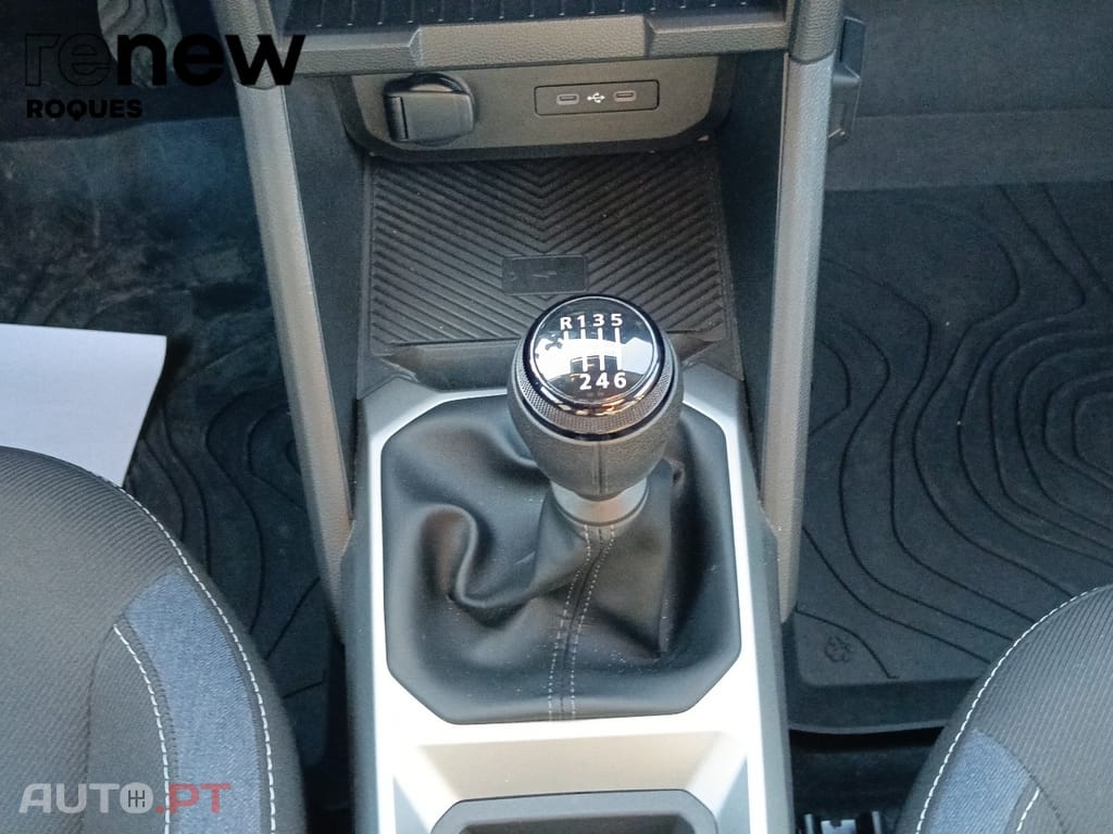 Dacia Duster III Journey Eco-G 1.0 TCe Bi-fuel 100cv — fotografia 14