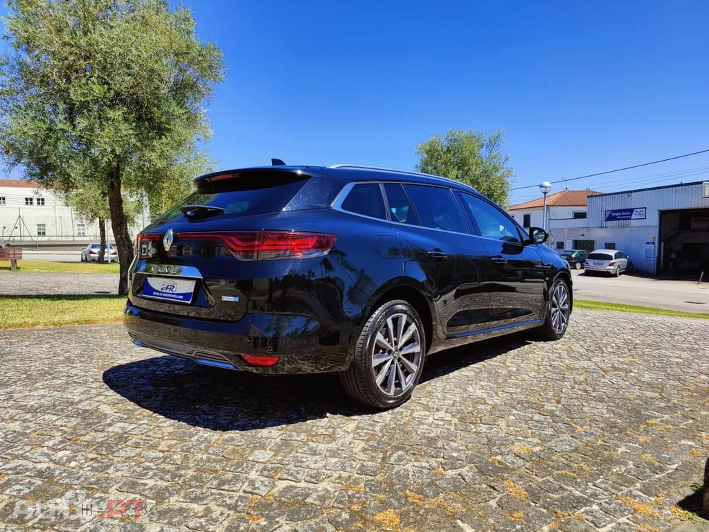 Renault Mégane Sport Tourer 1.6 E-Tech Plug-In Hybrid R.S. Line
