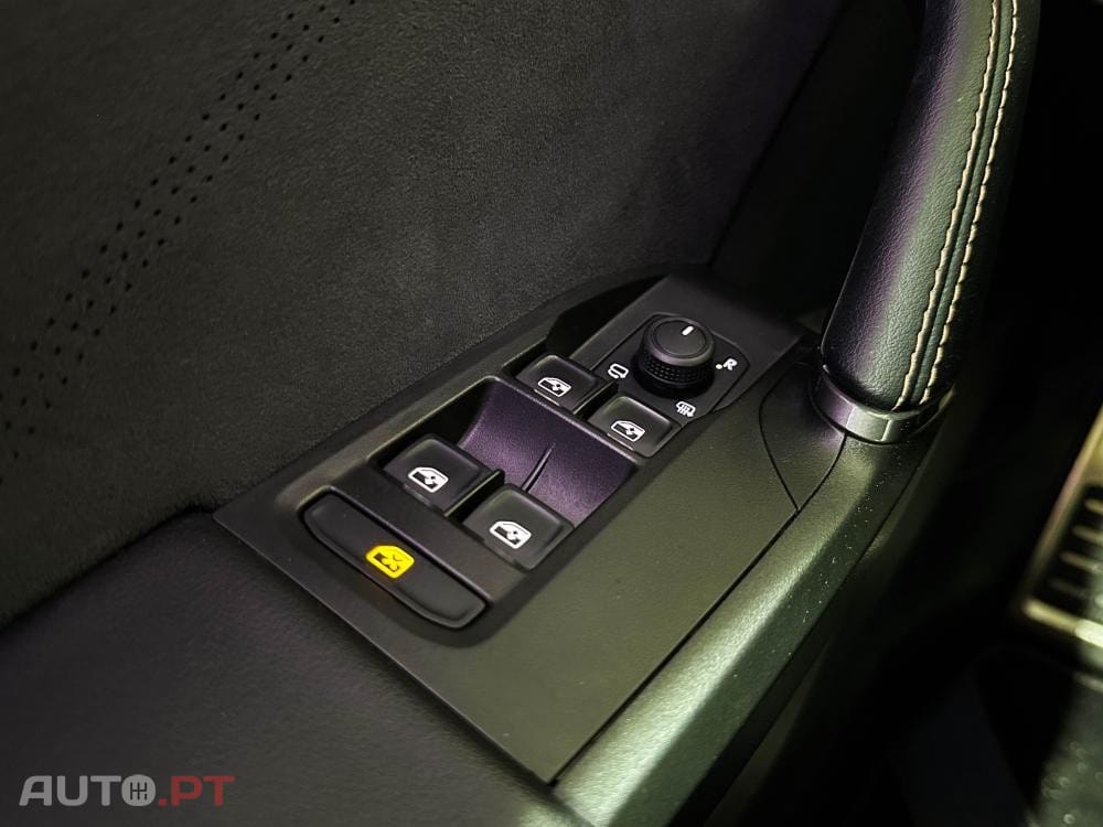 Cupra Formentor 1.5 e-Hybrid DSG VZ Black Edition