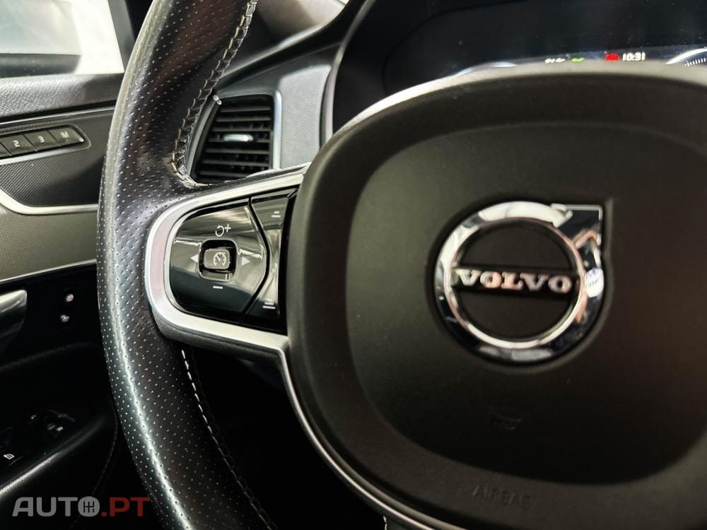 Volvo XC90 2.0 D4 R-Design