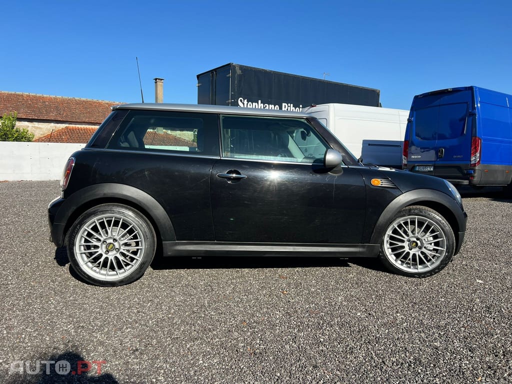 MINI One D