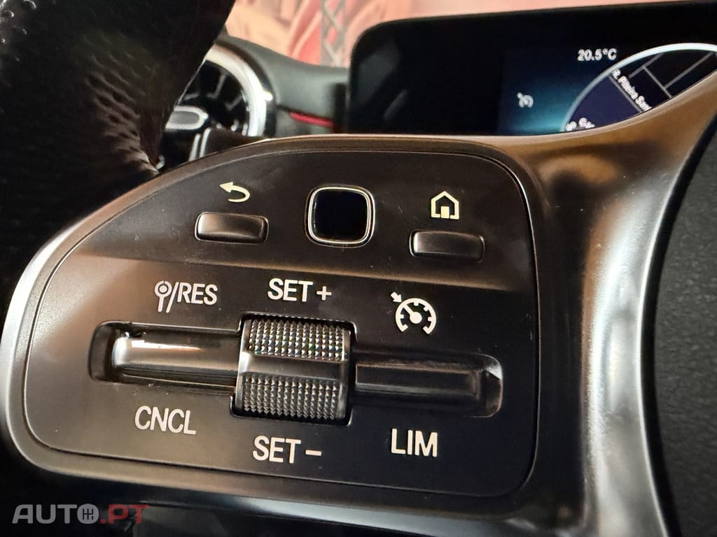 Mercedes-Benz A 180 Advanced AMG Line