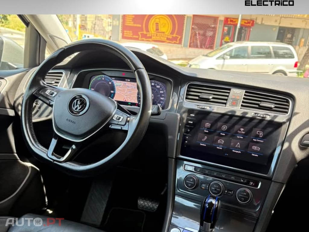 Volkswagen e-Golf AC/DC