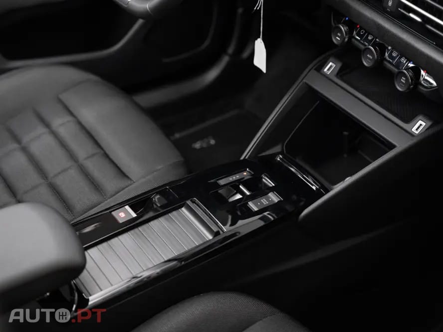Citroen C4 1.2 Hybrid Plus e-DSC6