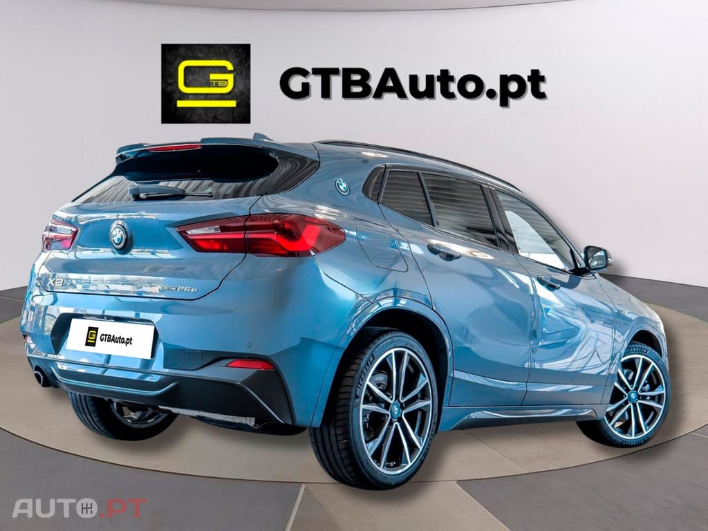 BMW X2 I.V.A DEDUTIVEL xDrive25e M-Sport Pano