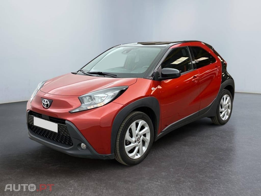 Toyota Aygo X 1.0 VVT-i Design S-CVT