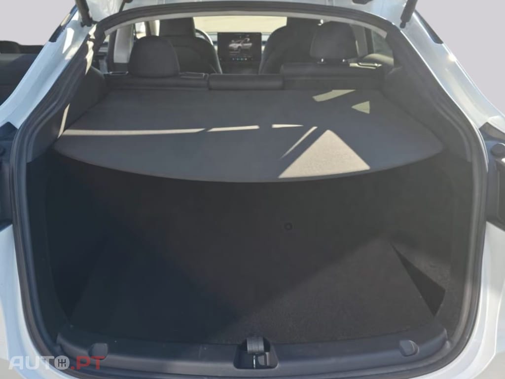 Tesla Model Y RWD 97.6% I.V.A DEDUTIVEL