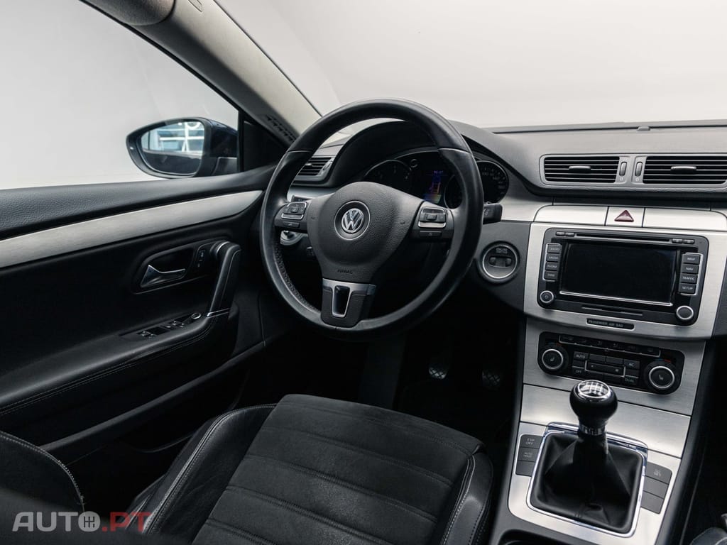 Volkswagen Passat CC 2.0 TDi