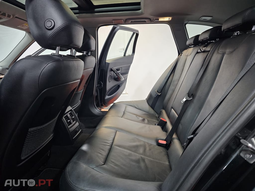 BMW 318 d Touring Auto Pack M