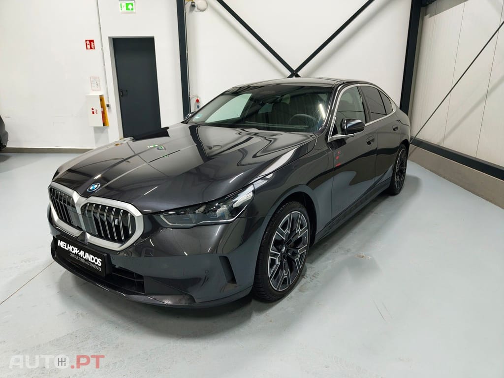 BMW i5 eDrive40
