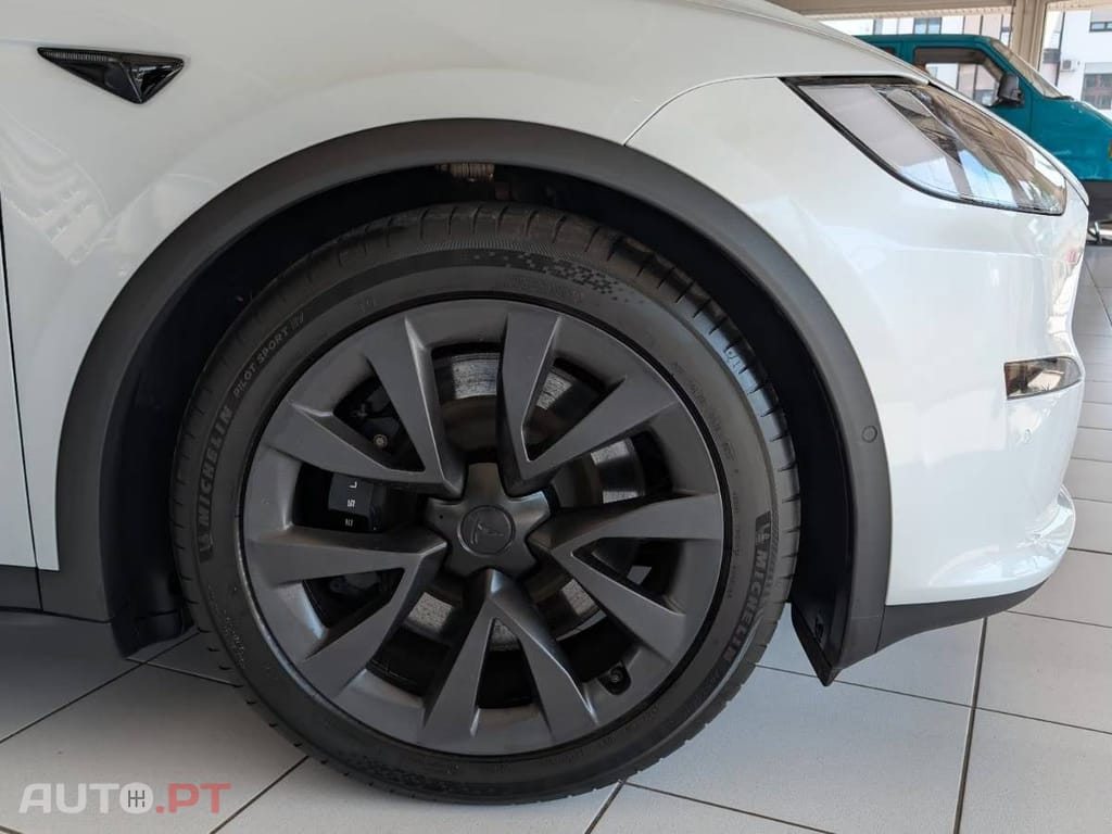 Tesla Model X Plaid AWD