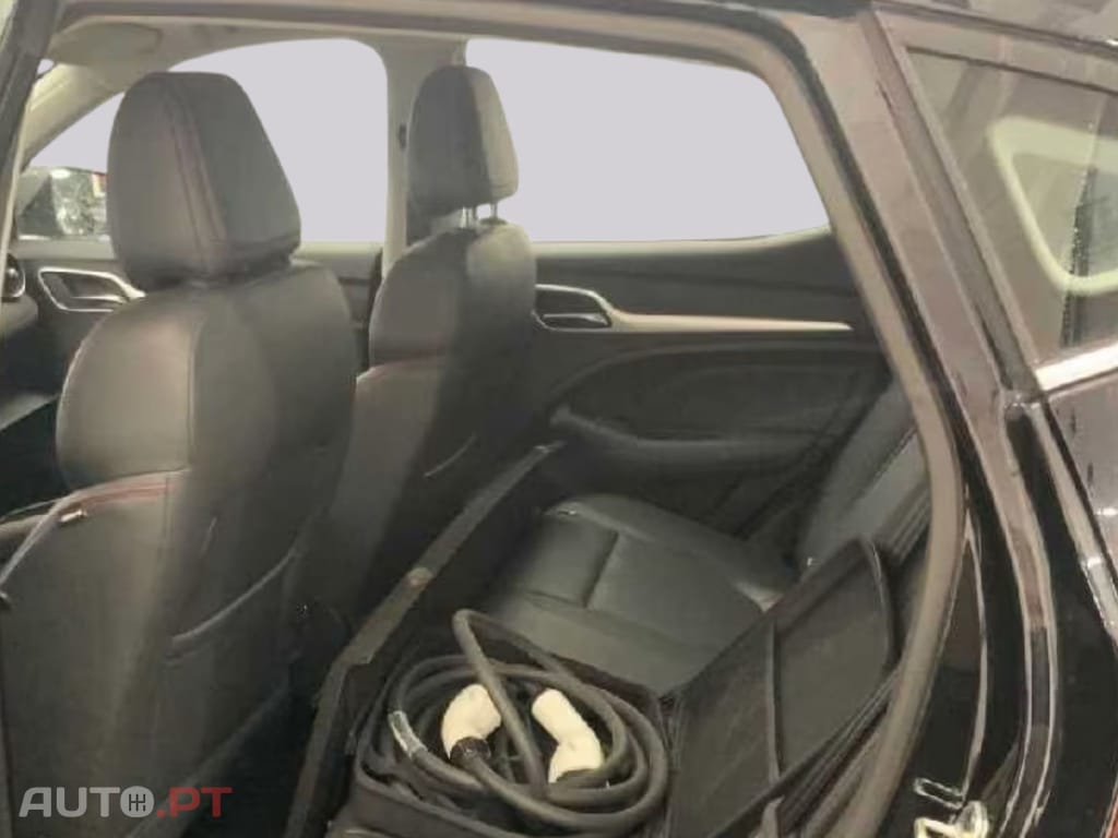 MG ZS EV Luxury I.V.A DEDUTIVEL 