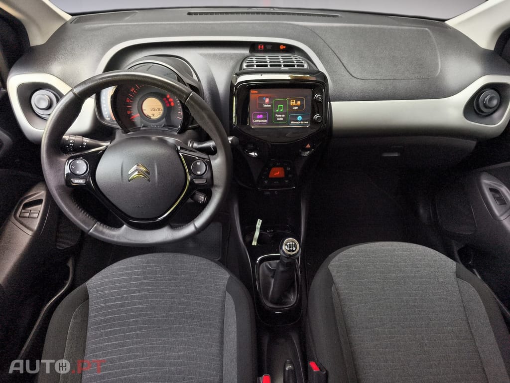 Citroen C1 1.2 VTi Shine