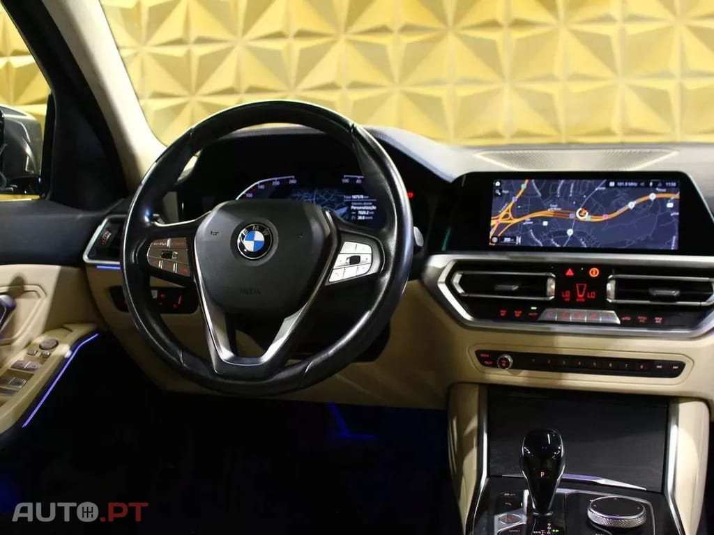 BMW 318 d Line Luxury Auto